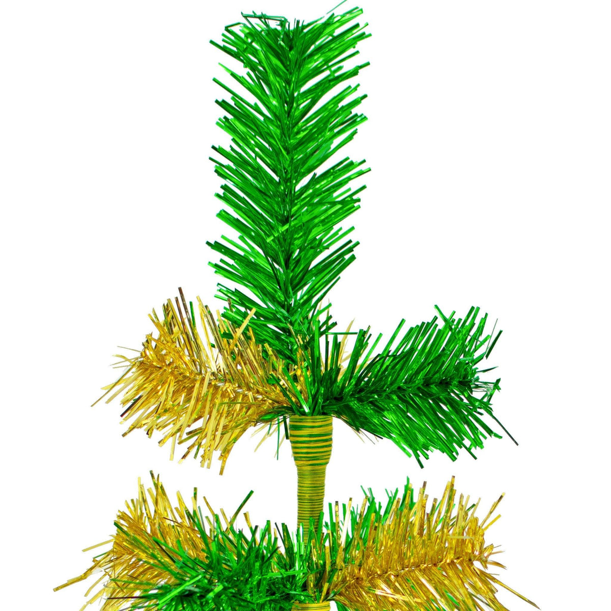 Introducing Lee Display's brand new St. Patrick's Day Themed Mixed Tinsel Christmas Trees made by hand in the USA!    Celebrate the luck of the Irish spirit with a Shamrock-Green and Gold-colored Tinsel Christmas Tree.  Shop now at leedisplay.com